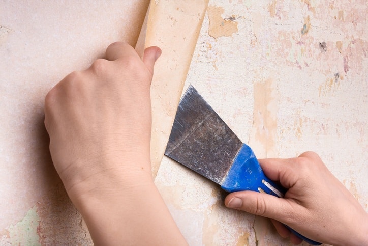 Décoller du papier peint - Bricolage avec Robert 