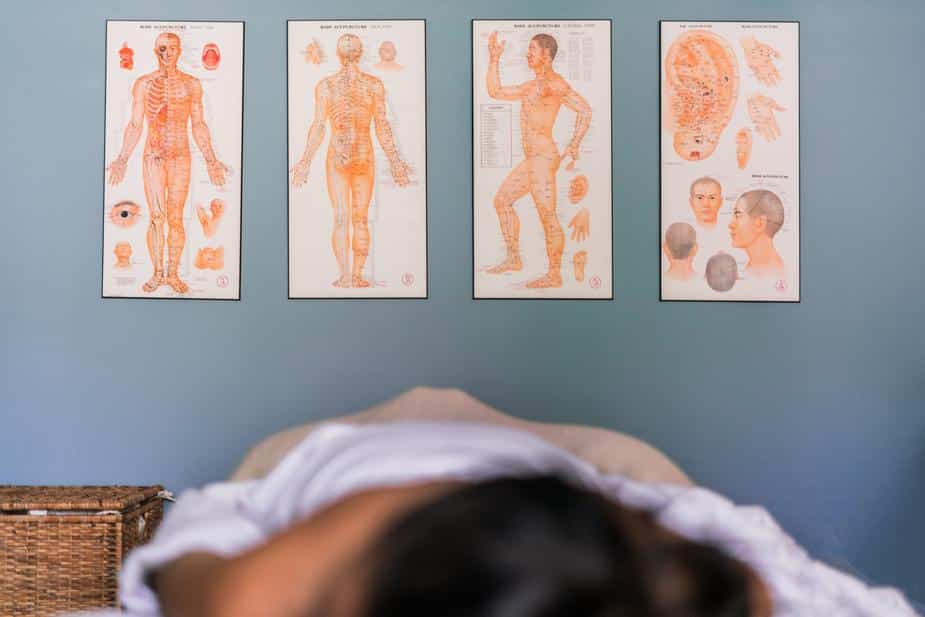 Les tapis d’acupression : une alternative à l’acupuncture ?